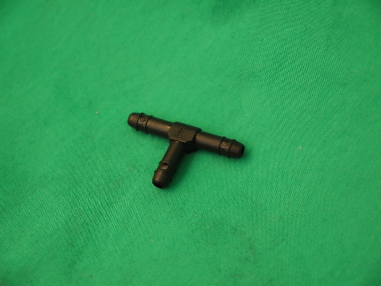 1x9x843_G_kl T-stück für großen Schlauch