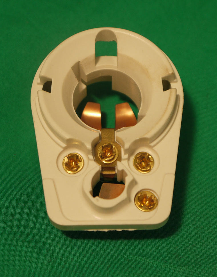 254153190_kl Lampenfassung CH Armee