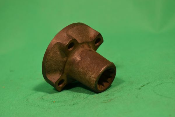 3000878272_kl Schiebestück (Achsflansch) 600 Serie 1  (10 Zähne)