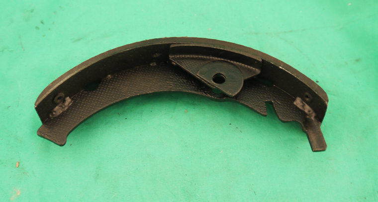 3x7x401_neu_h_kl Bremsbacke im Austausch hinten