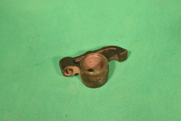 B011655_kl Kipphebel rechts Fiat 600D/850 Sport