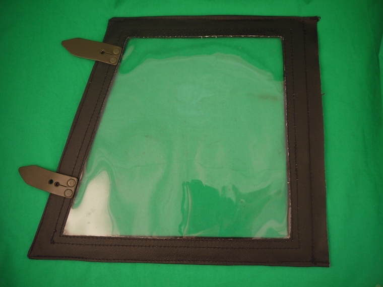 7001873802_kl56e04597a4de8 Klappfenster vorne rechts