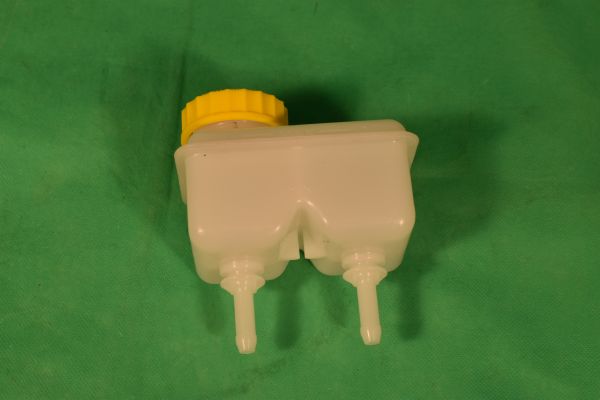 8x7x142_kl Bremsflüssigkeitsbehälter 2000