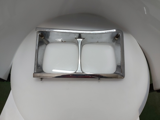 Fiat 125 Spezial Scheinwerferrahmen Links