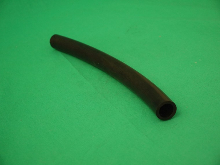 3x1x441_kl Schlauch Öleinfüllstutzen