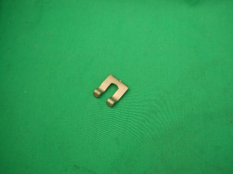 2x8x022_kl Klammer für Handgasseil Fiat 500