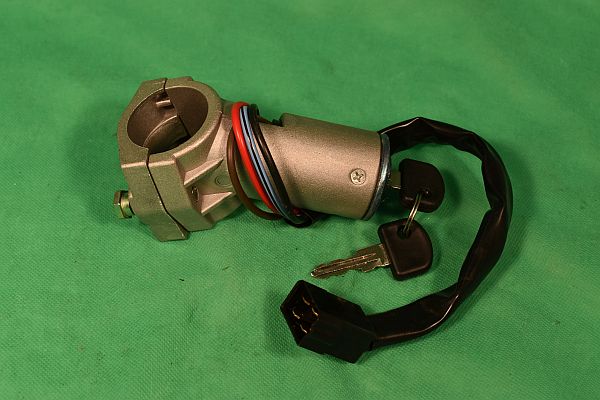 3004354118_kl Zündschloß 127, 128, Panda