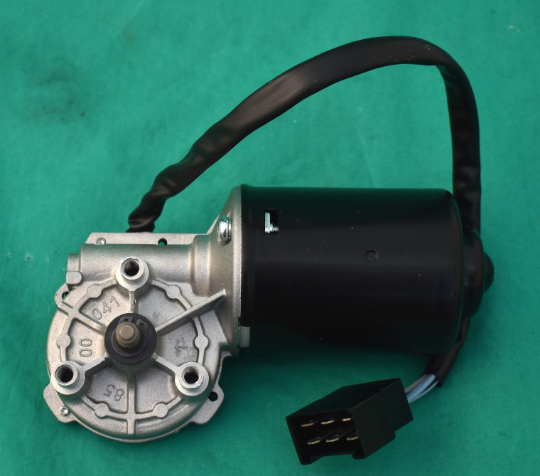 8x9x801_a_kl4Gy13zynpqcIm Wischermotor (mit 6 Kabelanschlüssen) X1/9