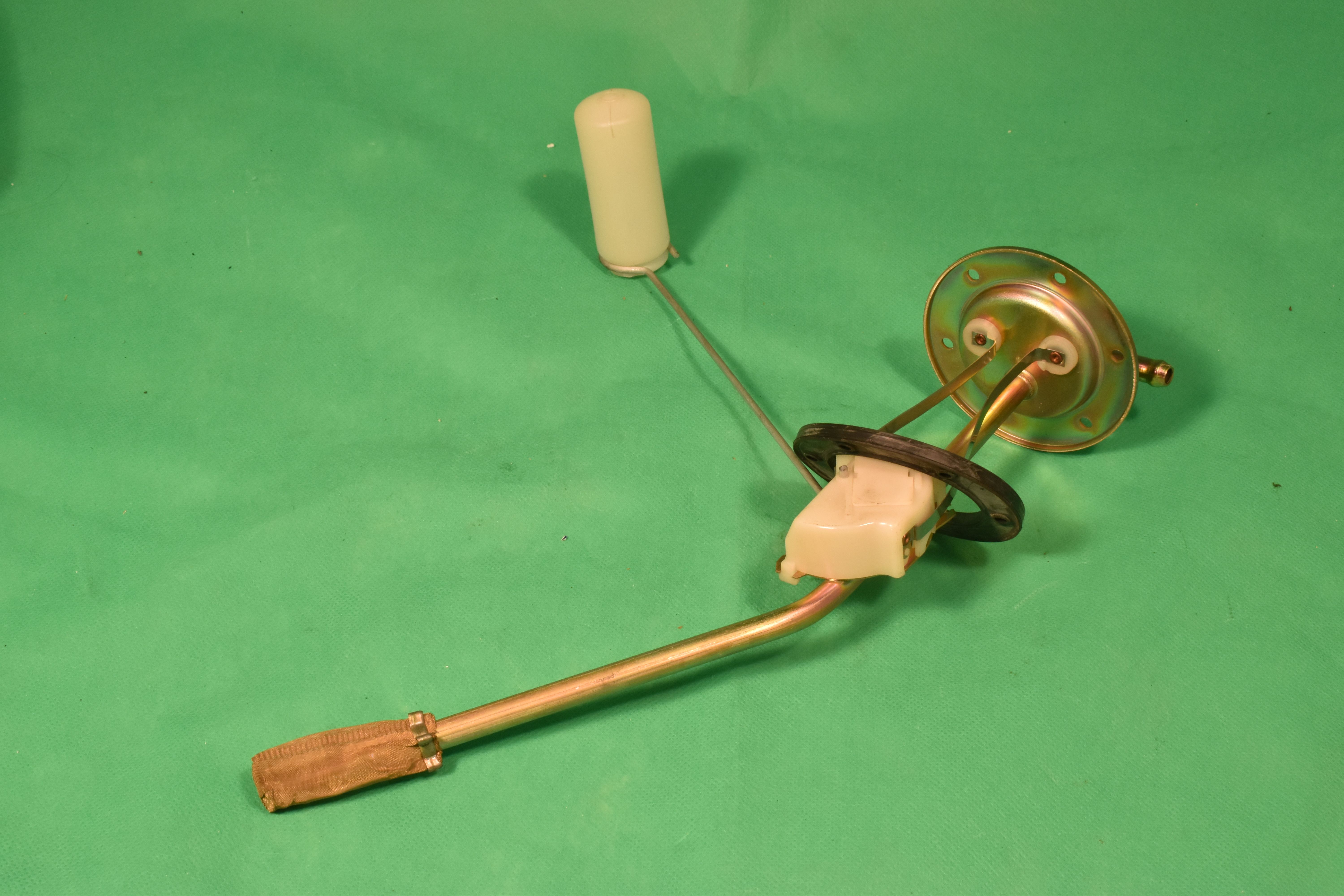 3004150418_b Tankgeber 124 Sport 14/1600ccm original