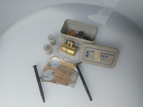 Original-Komplettsatz für den Umbau Weber 34DMS