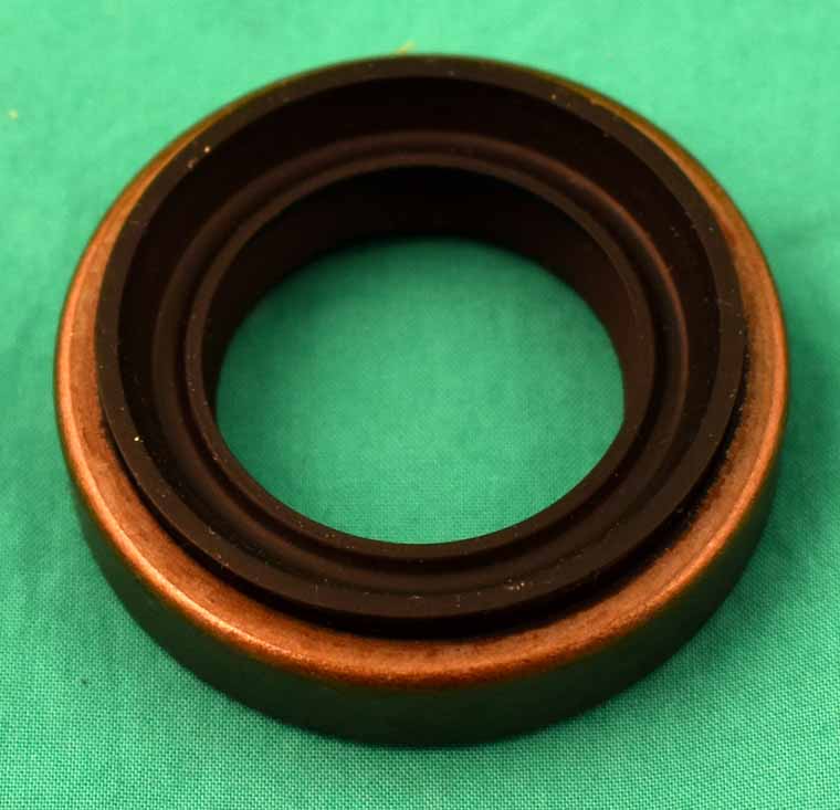 Xx2x015_b_kl Simmerring Getriebeausgang rechts X1/9