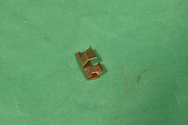 3000883480_kl Halteklammer für Scheinwerferzierring 600/D 850N Coupe