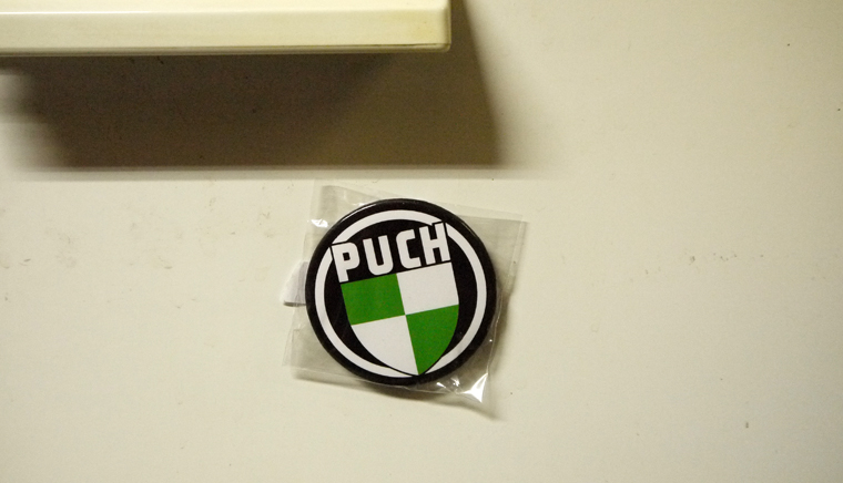 1x15x331_kl Kühlschrankmagnet Puch Logo