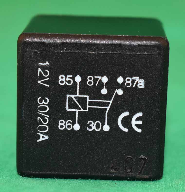 Xx9x643_a_kl Relais X1/9 5G 15A (5polig)