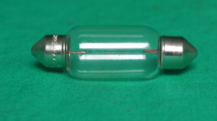 9010796_kl Soffitenlampe 12V 18W