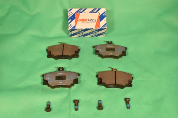 8x7x408_b_kl Bremsklötze vorne 124DS 2. Serie, Premiummarken