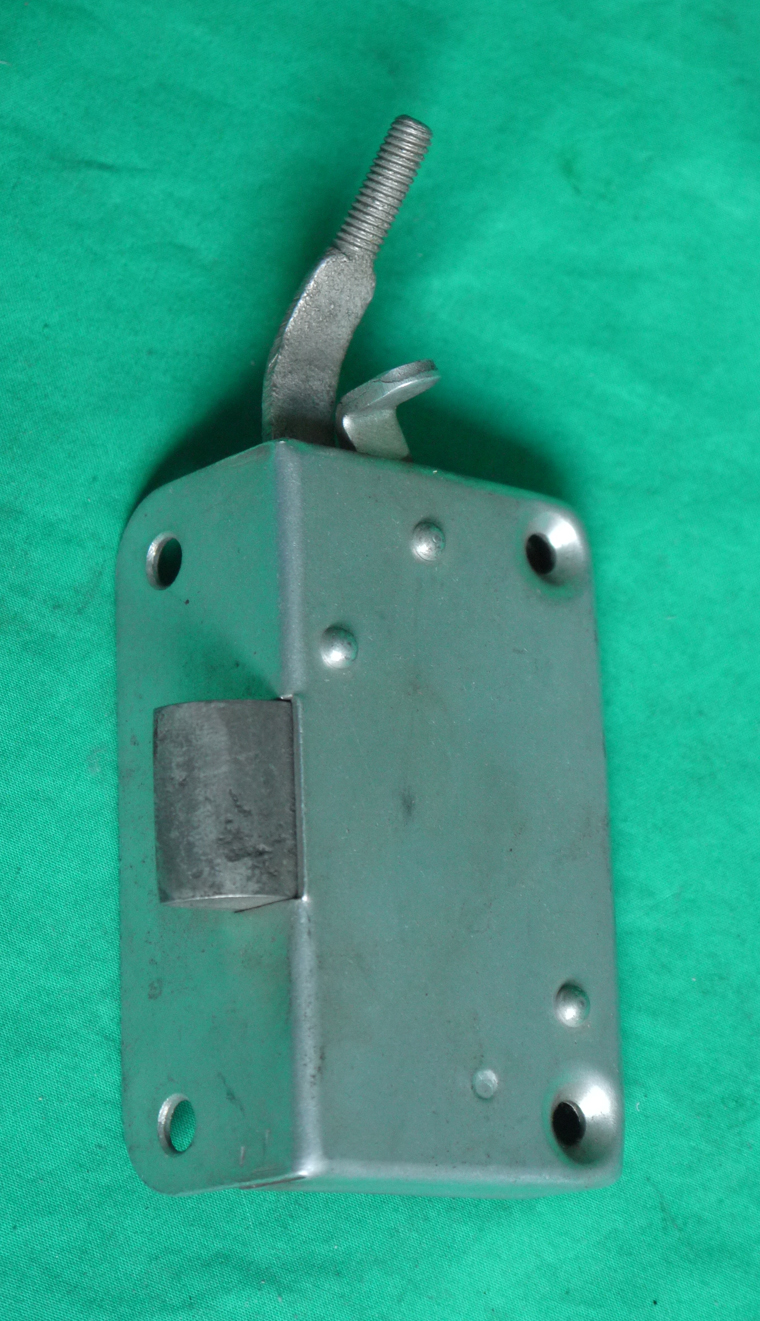 7012764300 Türschloß innen links