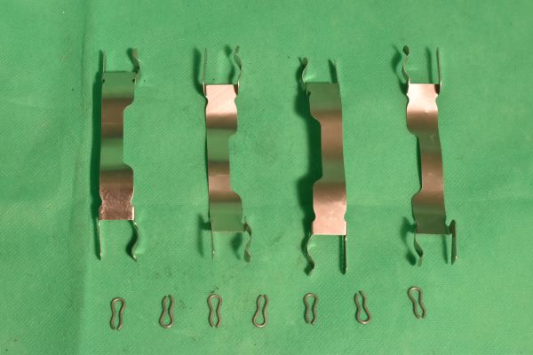 8x7x421_kl Montagesatz Bremsklötze Fiat 124 bis 79