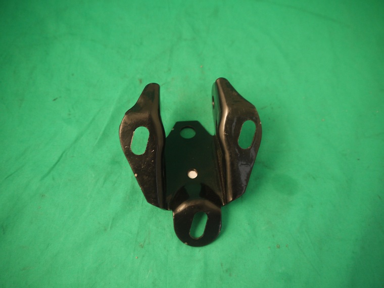 2x4x218_a_kl Lagerbock für Achsschwinge links