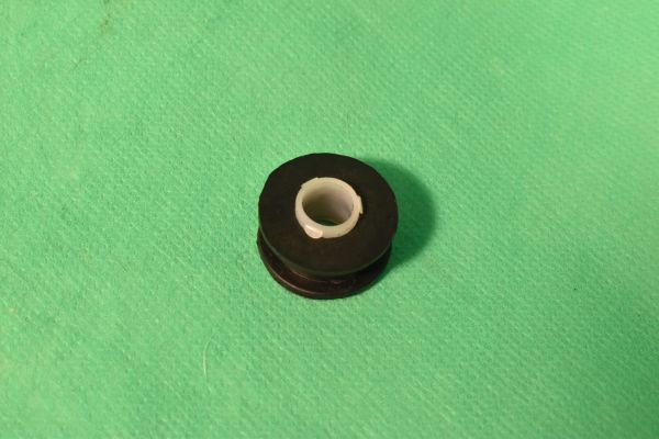 3000832574_kl Gummibuchse Schaltgestänge 1100