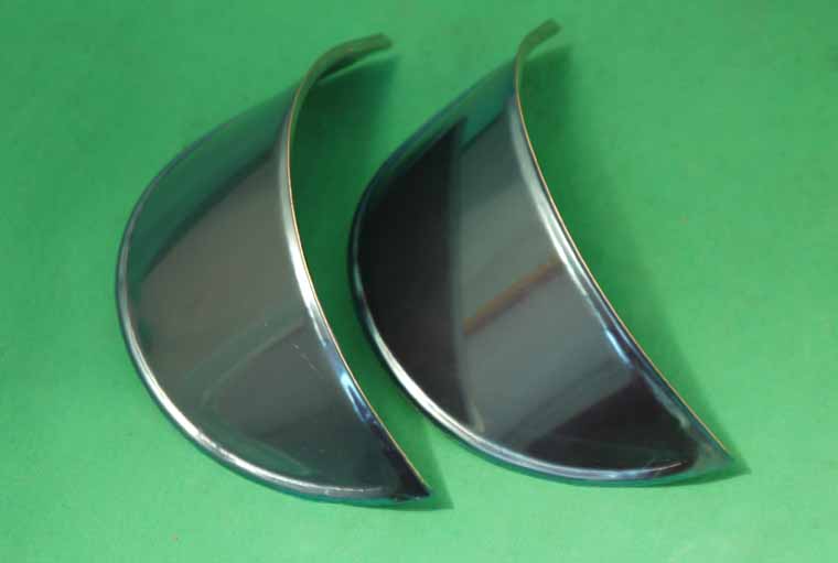 2x9x720_kl Paar Zierringe "Schlafauge"