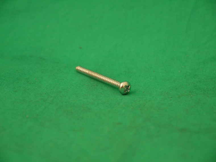 1x9x776_a_kl Schraube kurz, oben für Rückleuchte Fiat 500 F/L/R