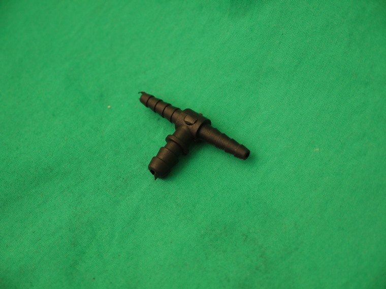 1x9x843_kl T-Stück klein