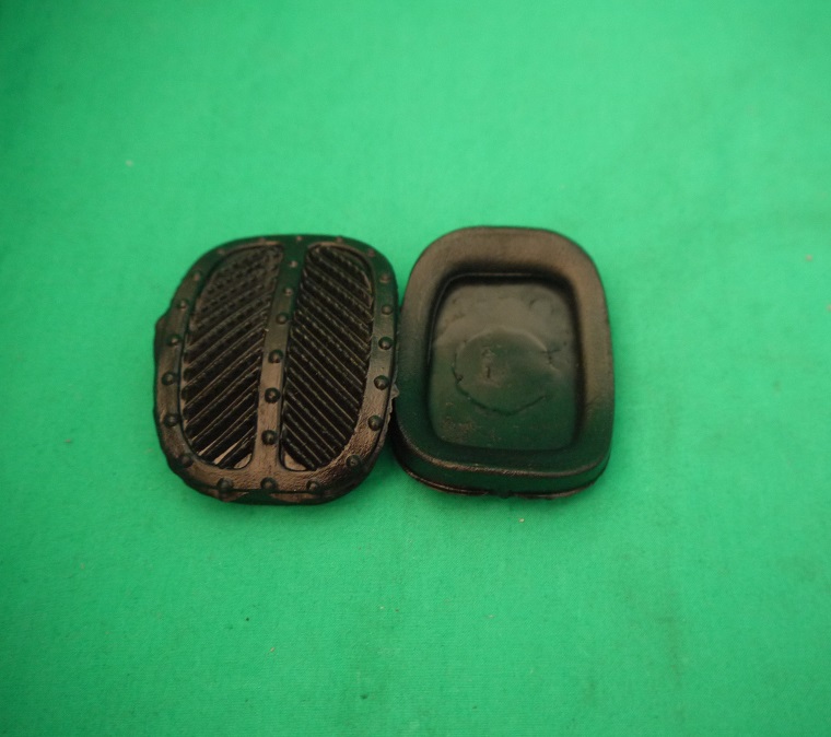 2x8x201_kl Pedalgummi für Kupplungs oder Bremspedal 500F/L/R/126