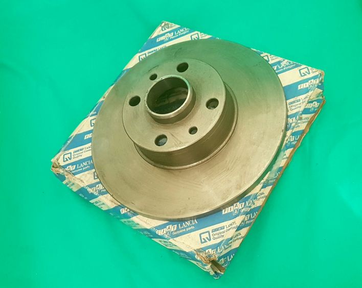 bx7x011_kl Bremsscheibe Lancia Beta vorne Original Lancia